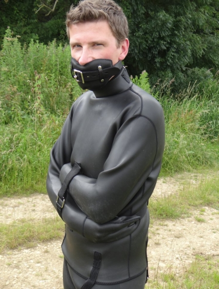 Neoprene straitjacket