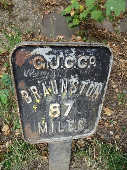 87 miles to Braunston