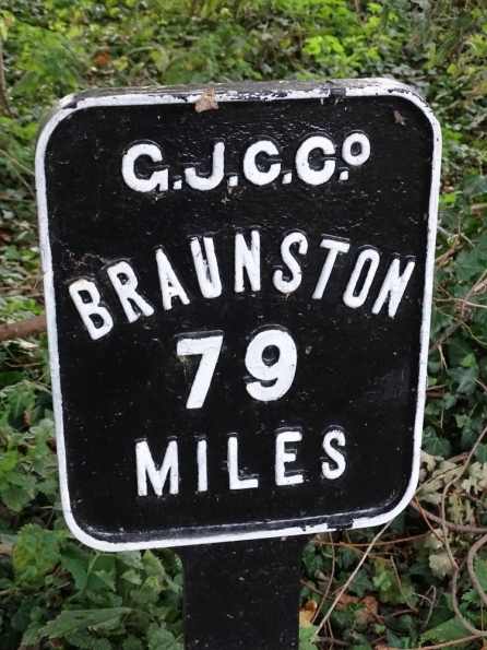 79 miles to Braunston