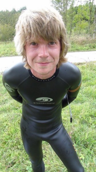 Wetsuit cycling