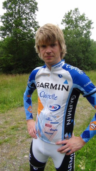 Pearl Izumi Team Garmin-Chipotle team kit