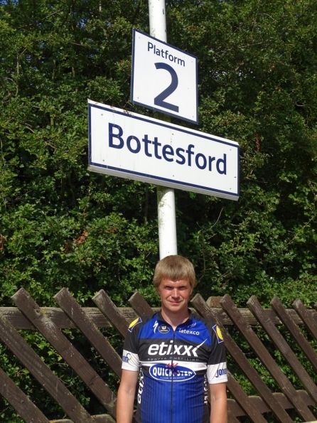 Bottesford railway station