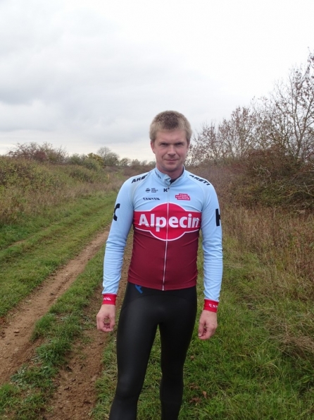 Wetsuit cycling