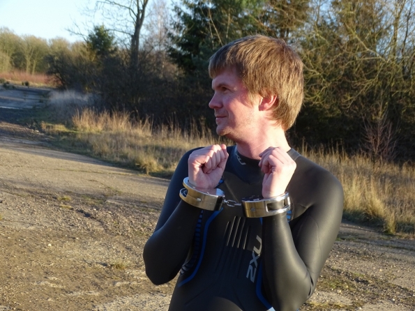 2XU A:1 Active wetsuit + Clejuso handcuffs