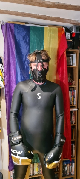 Synergy Triathlon 3/2mm wetsuit and Fetters Padded Leather Muzzle