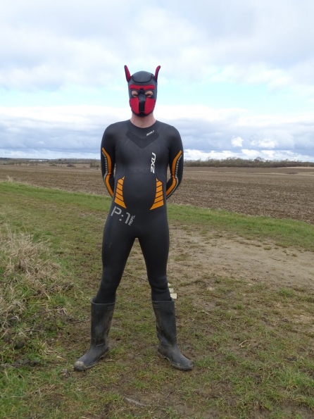 2XU P:1 Propel wetsuit and Neoprene Pup Hood