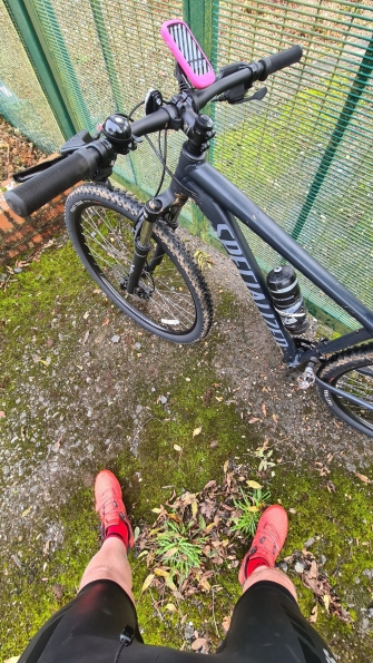 Specialized Rockhopper Sport 2022 Hardtail Mountain Bike