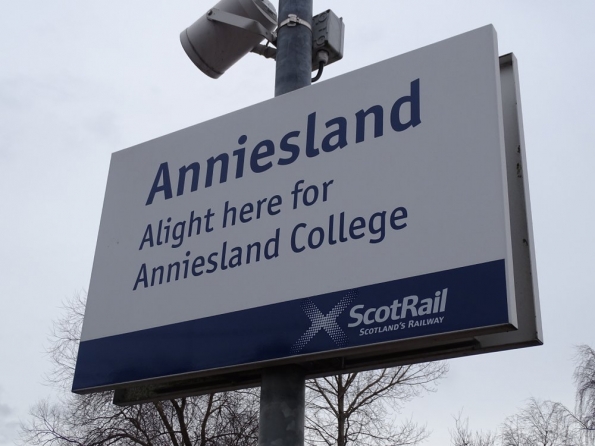 Anniesland railway station