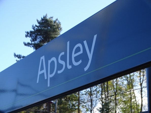 Apsley railway station