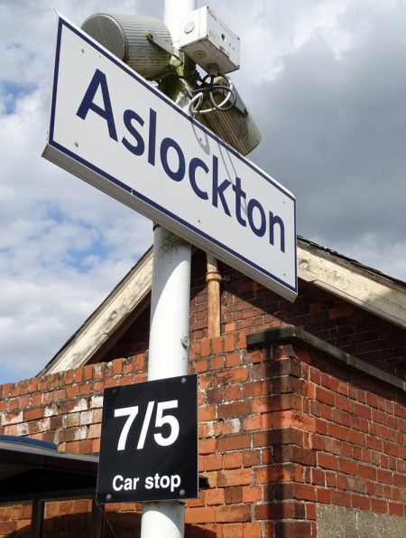 Aslockton railway station