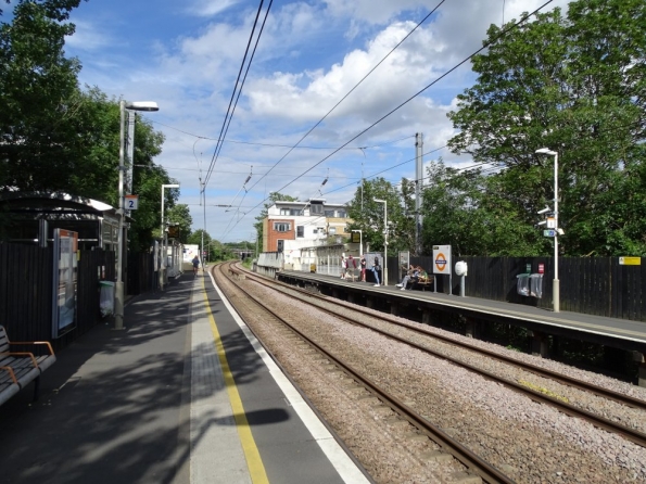 Brondesbury railway station