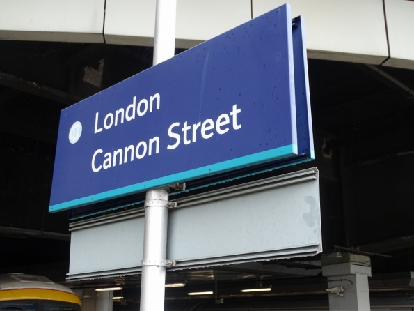 Cannon Street railway station