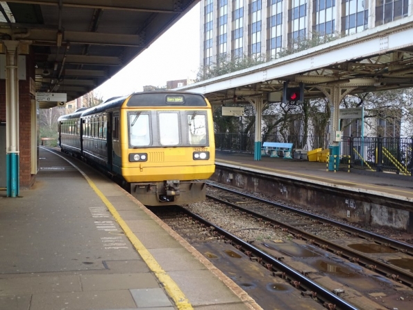 Cardiff Queen Street railway station