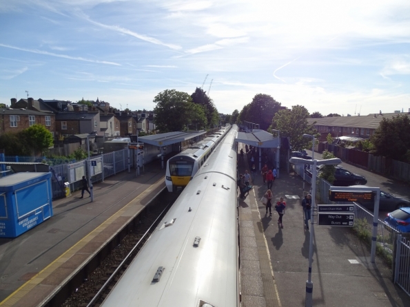 Charlton railway station