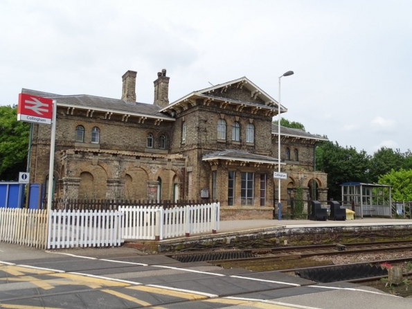 Collingham railway station