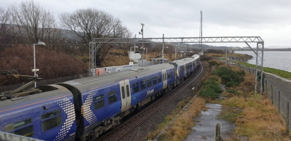 Craigendoran railway station
