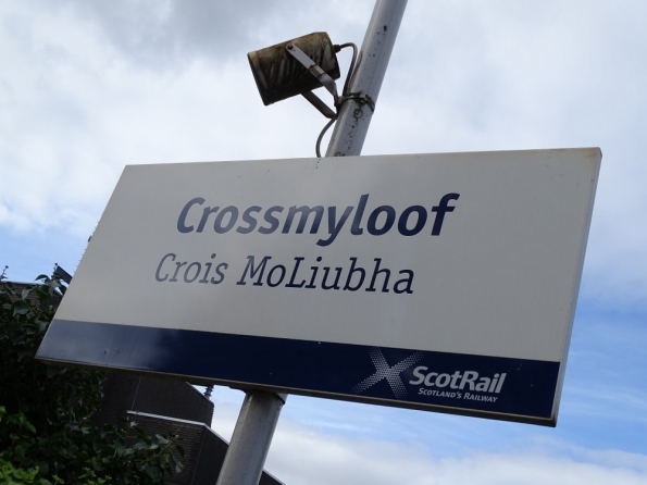 Crossmyloof railway station