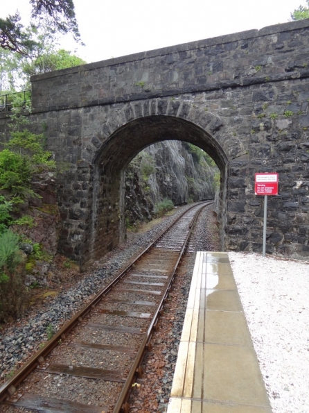 Duncraig railway station