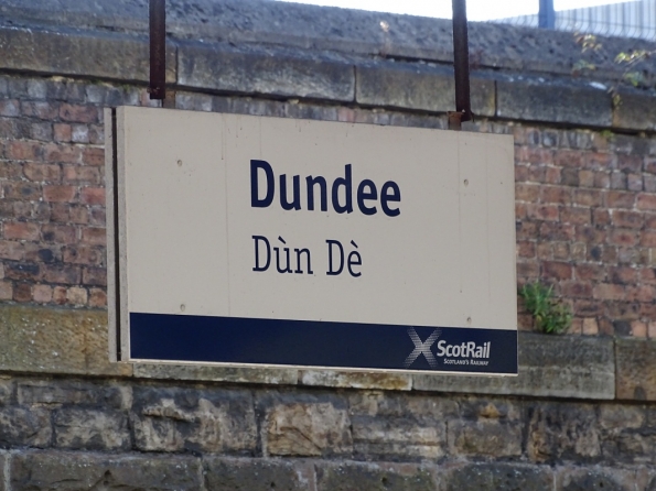 Dundee railway station