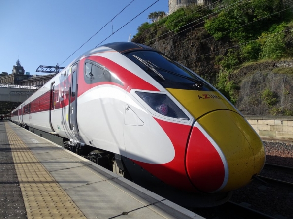 LNER Class 800 Azuma 800106 at Edinburgh Waverley