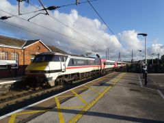Class 91: 91119 LNER at Grantham railway station