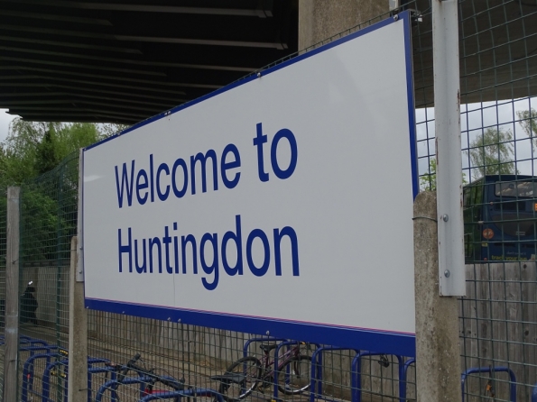 Huntingdon railway station
