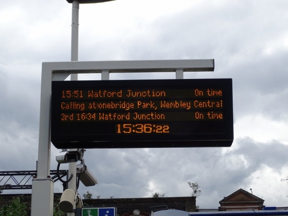 Kilburn High Road railway station