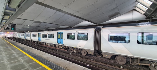 London Blackfriars railway station