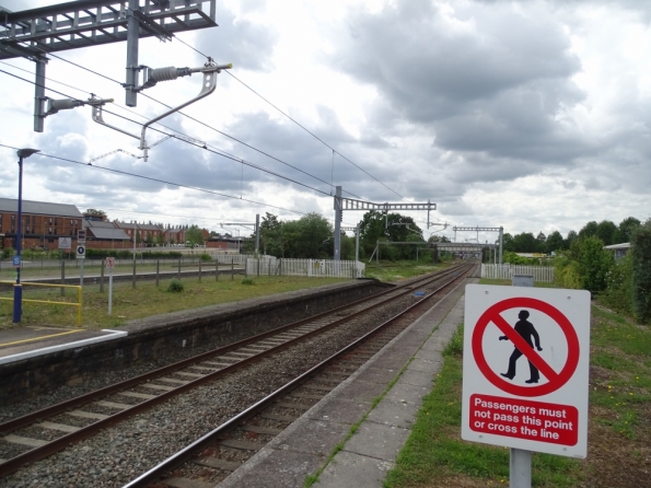Newbury Racecourse railway station