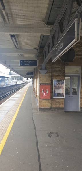 Orpington railway station