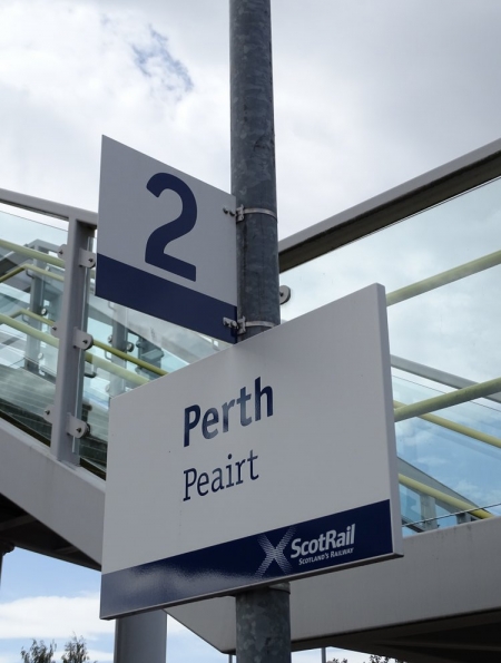 Perth railway station