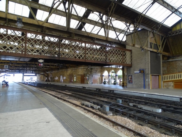 Perth railway station