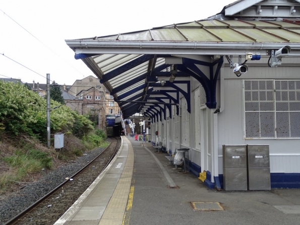 Queen's Park (Glasgow) railway station