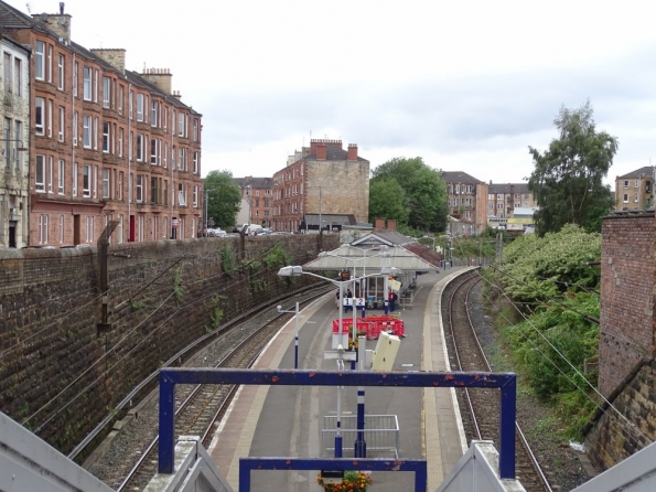 Queen's Park (Glasgow) railway station