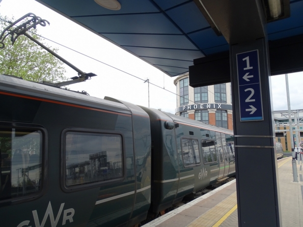 Reading railway station