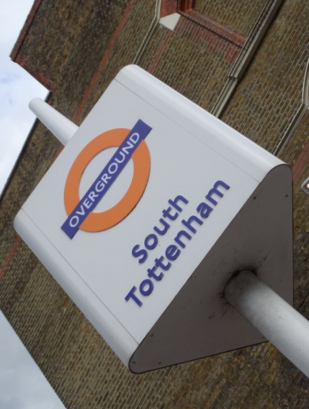 South Tottenham railway station