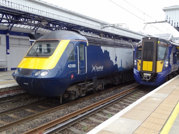 Stirling railway station
