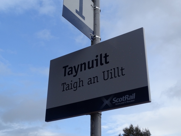 Taynuilt railway station