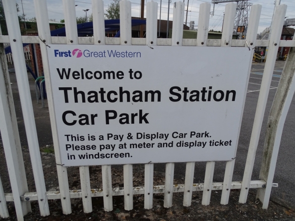 Thatcham railway station
