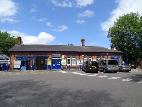 Warwick railway station