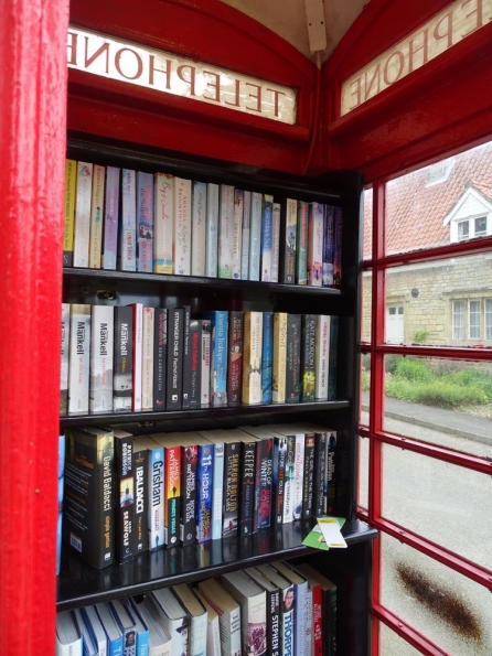 Red telephone box at Irnham